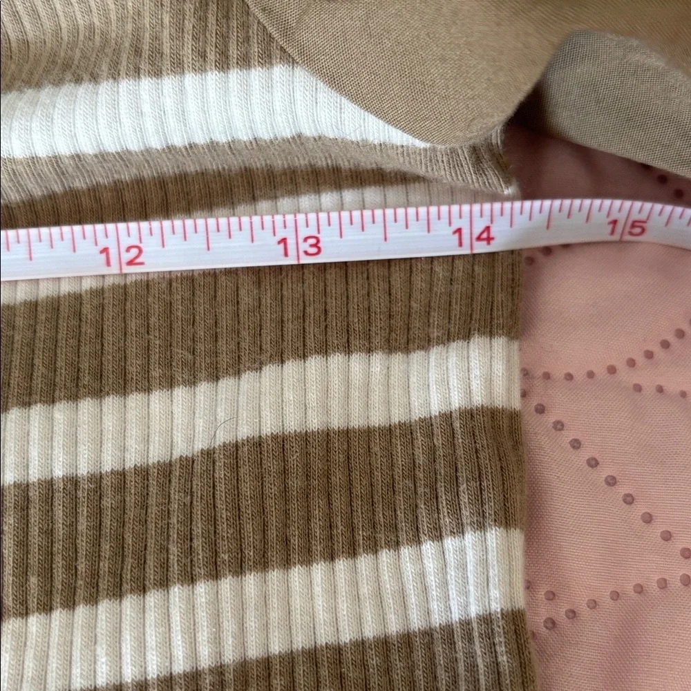 J.Crew striped puff-sleeve knit striped body paired puffed sleeves. Medium